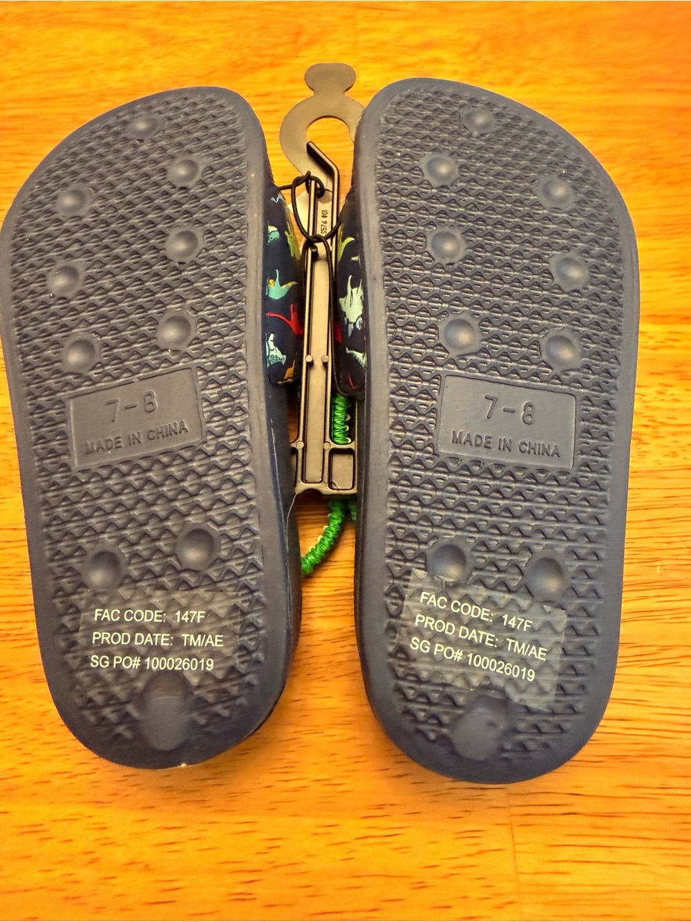 Toddler Size 7-8 Navy Dino Slide Sandals - Picture 4 of 4